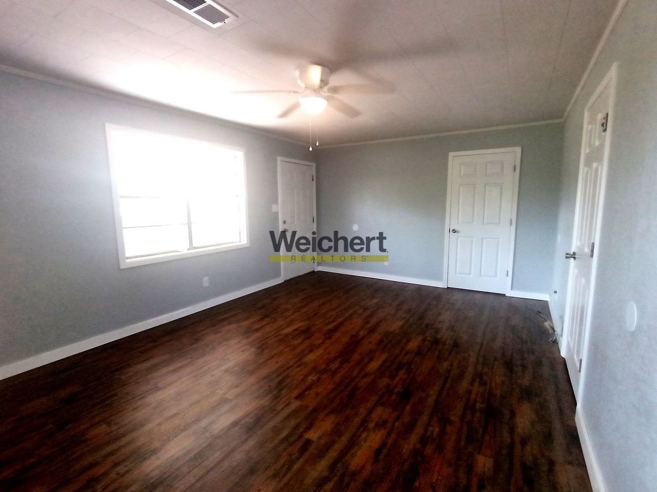 209 S 16th Ave - Photo 2 of 16