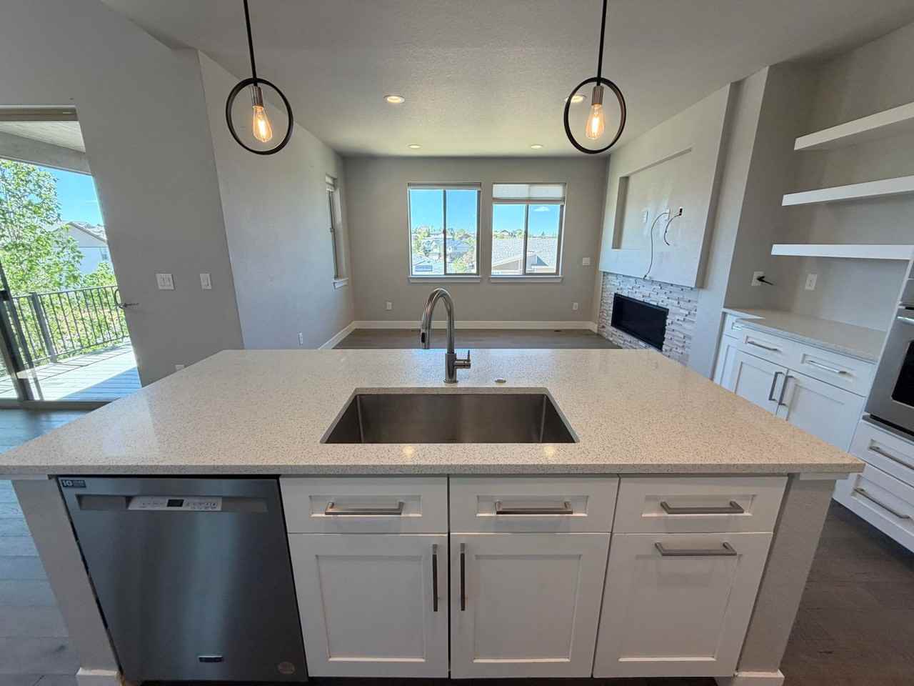 22561 E Hinsdale Ave - Photo 6 of 47