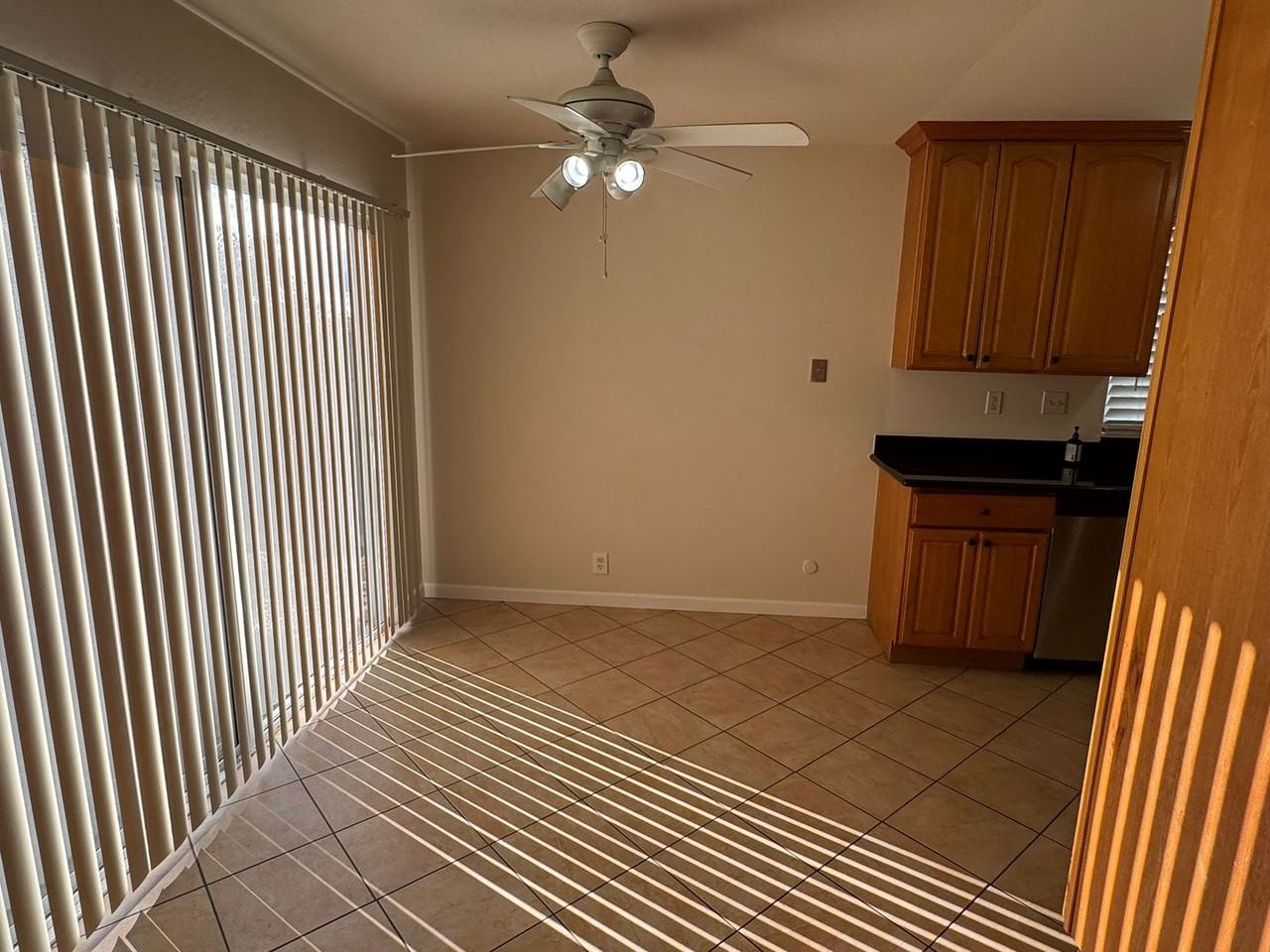 226 Sparrow Dr - Photo 3 of 17