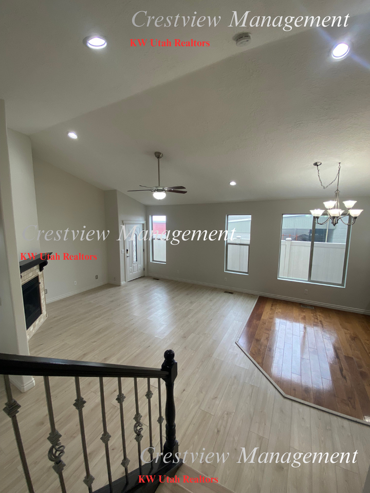 353 E Lambourne Ave - Photo 2 of 16