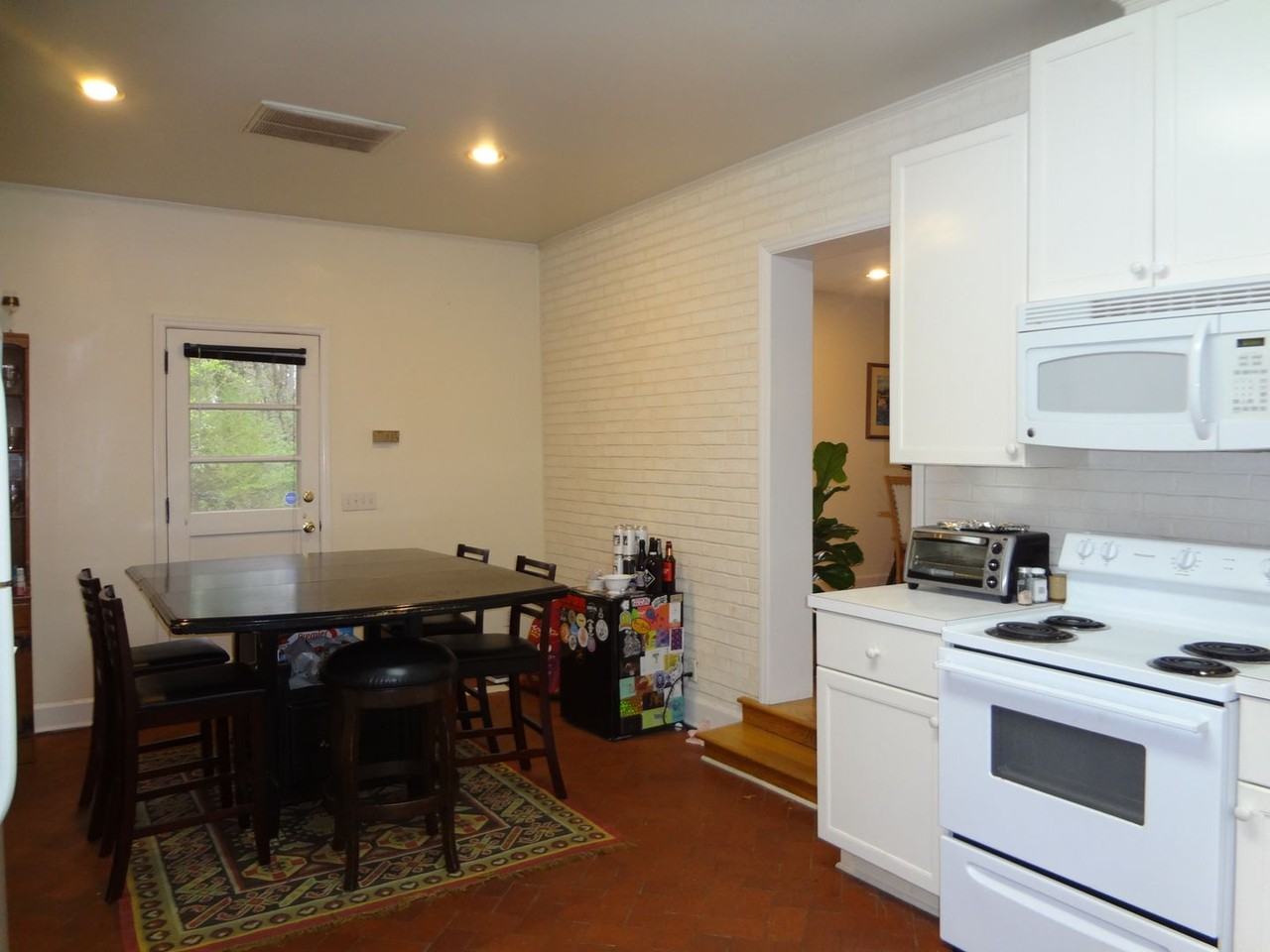 806 Woodland Ave - Photo 7 of 18