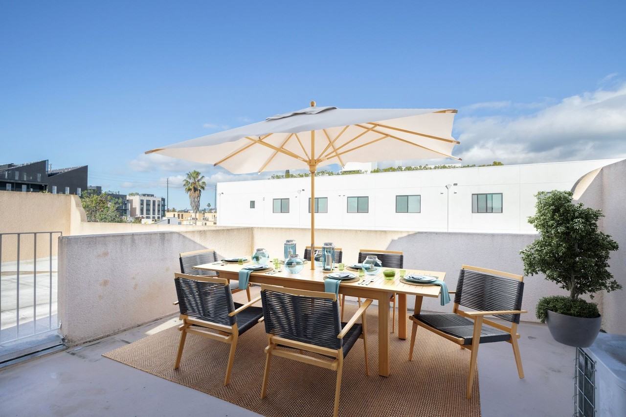Discover Modern Townhome Living in Palms - Photo 2 of 9