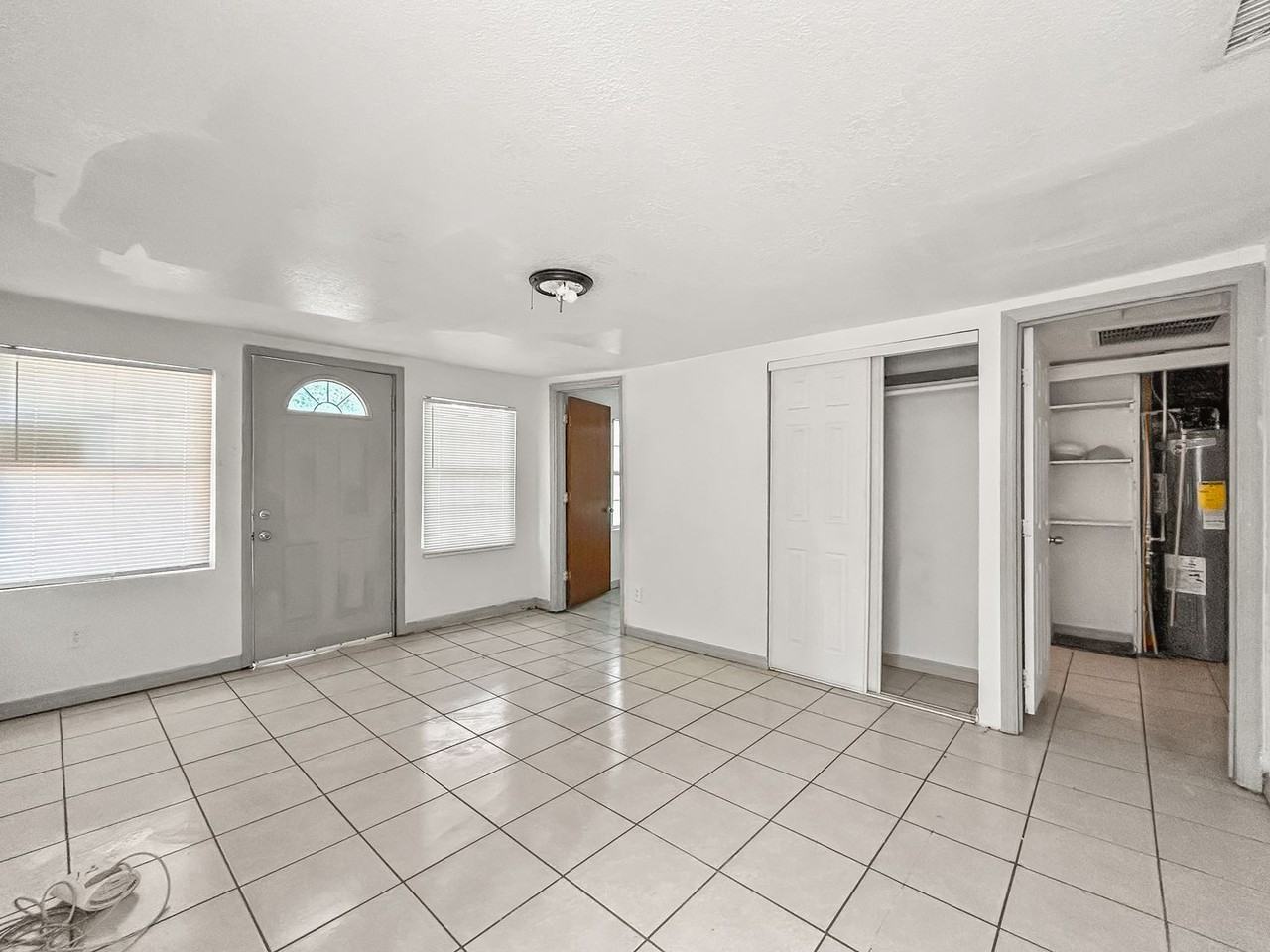 3105 N 75th St - Photo 6 of 18