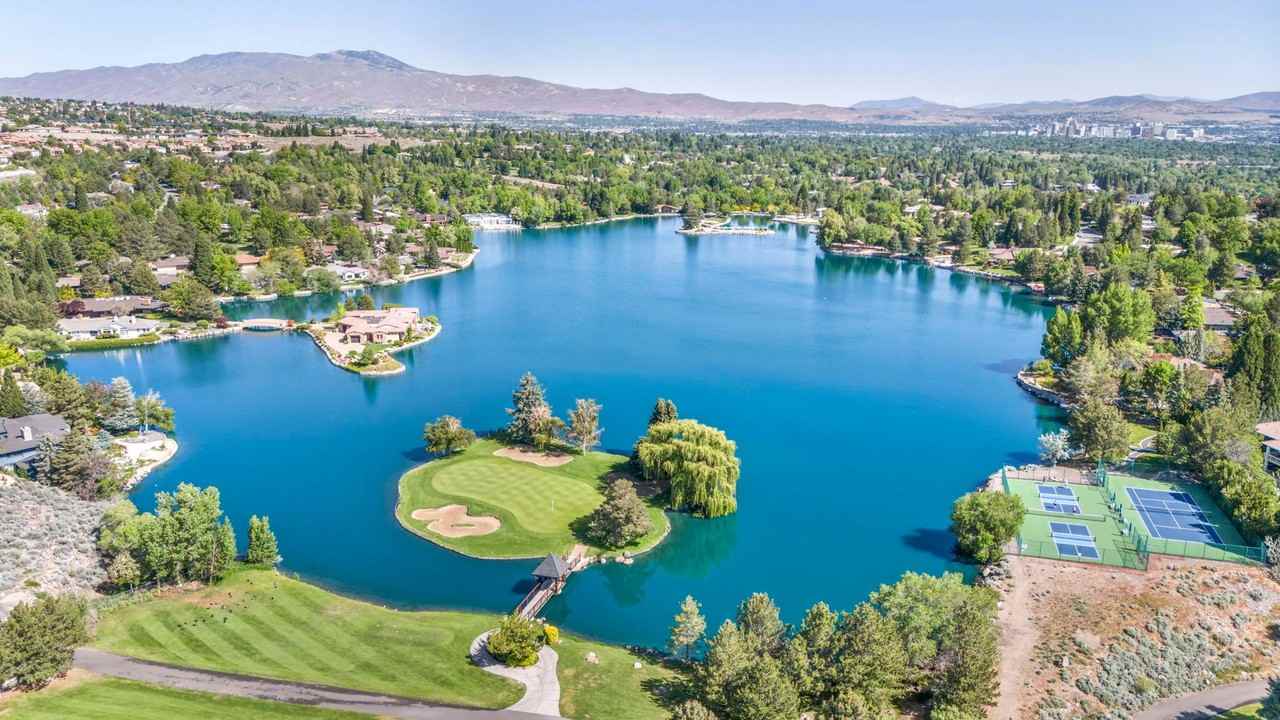 2625 Spinnaker Dr - Photo 6 of 50