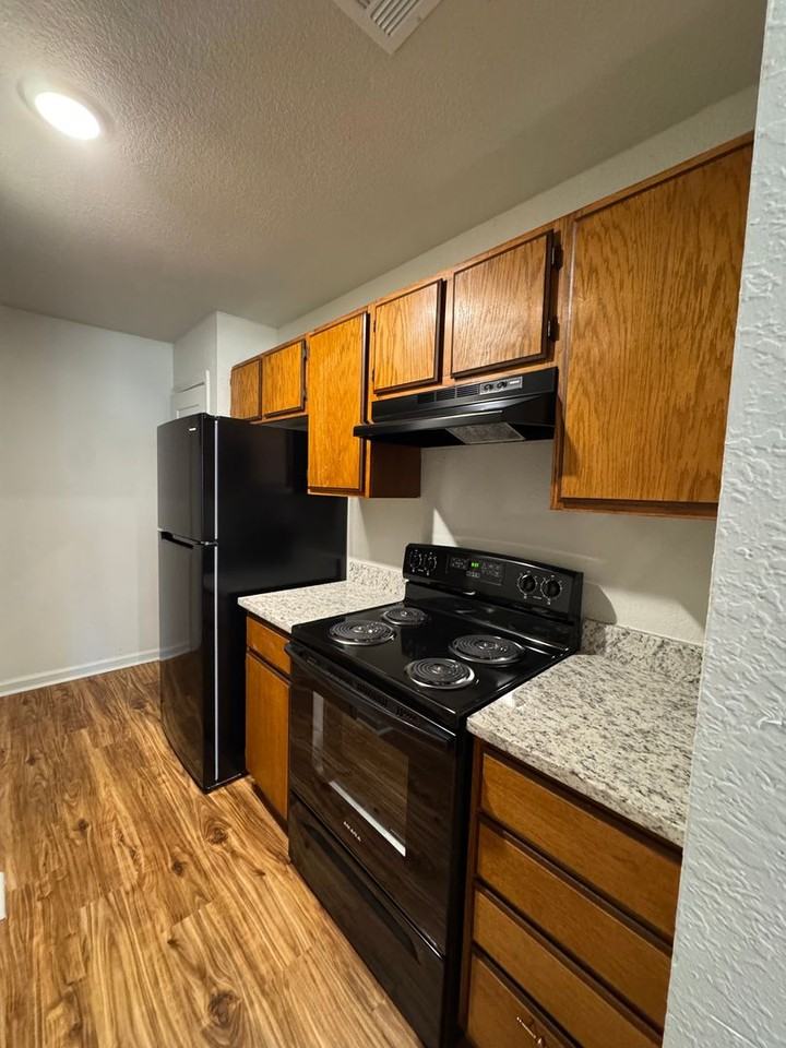 519 Plaza Ave - Photo 3 of 11