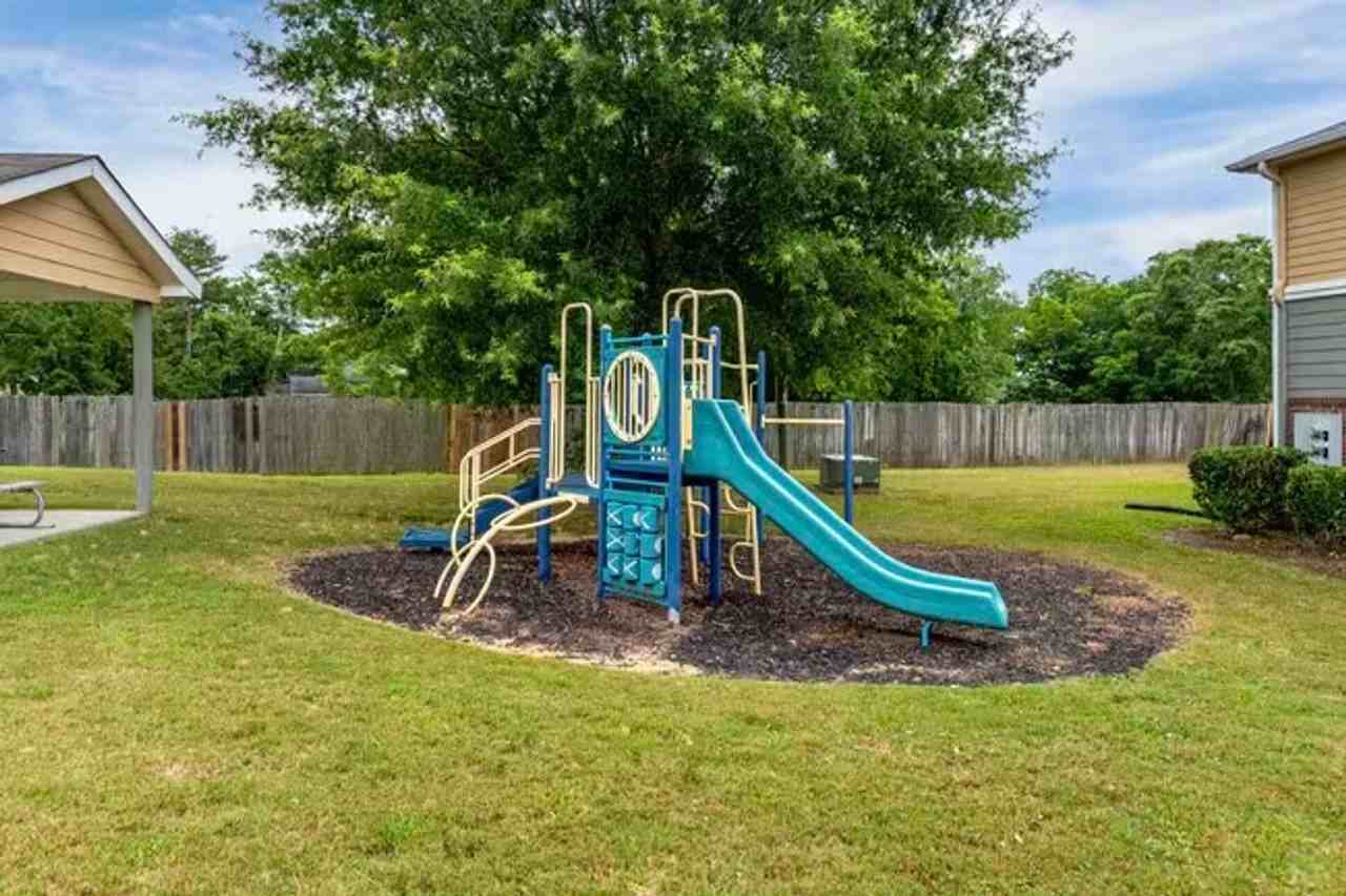 Sycamore Run Apartments - Photo 3 of 4