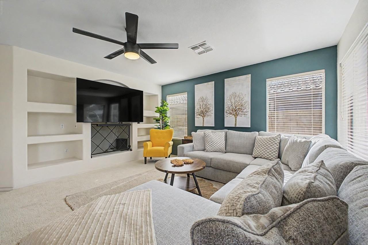 7464 W Potter Dr - Photo 6 of 25