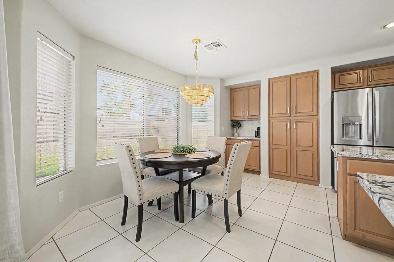 7464 W Potter Dr - Photo 7 of 25