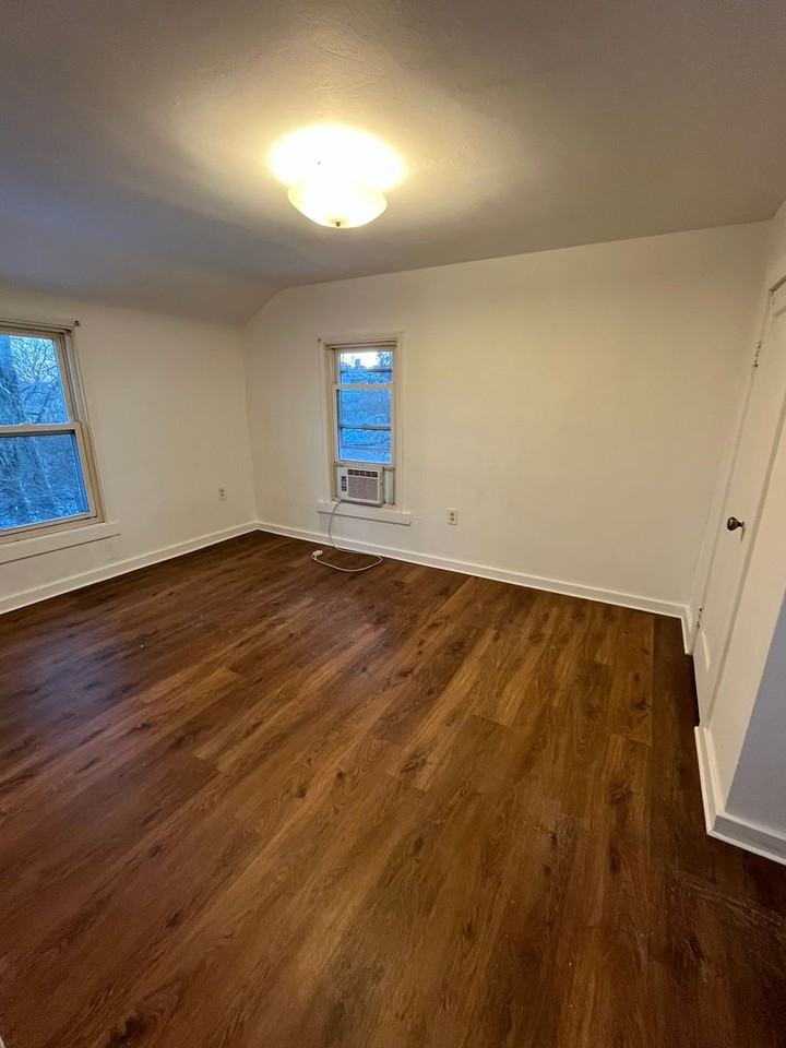 411-413-415 Spruce St - Photo 3 of 6