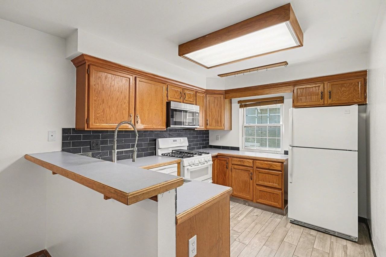 1915 S Hannibal St Apt D - Photo 6 of 19