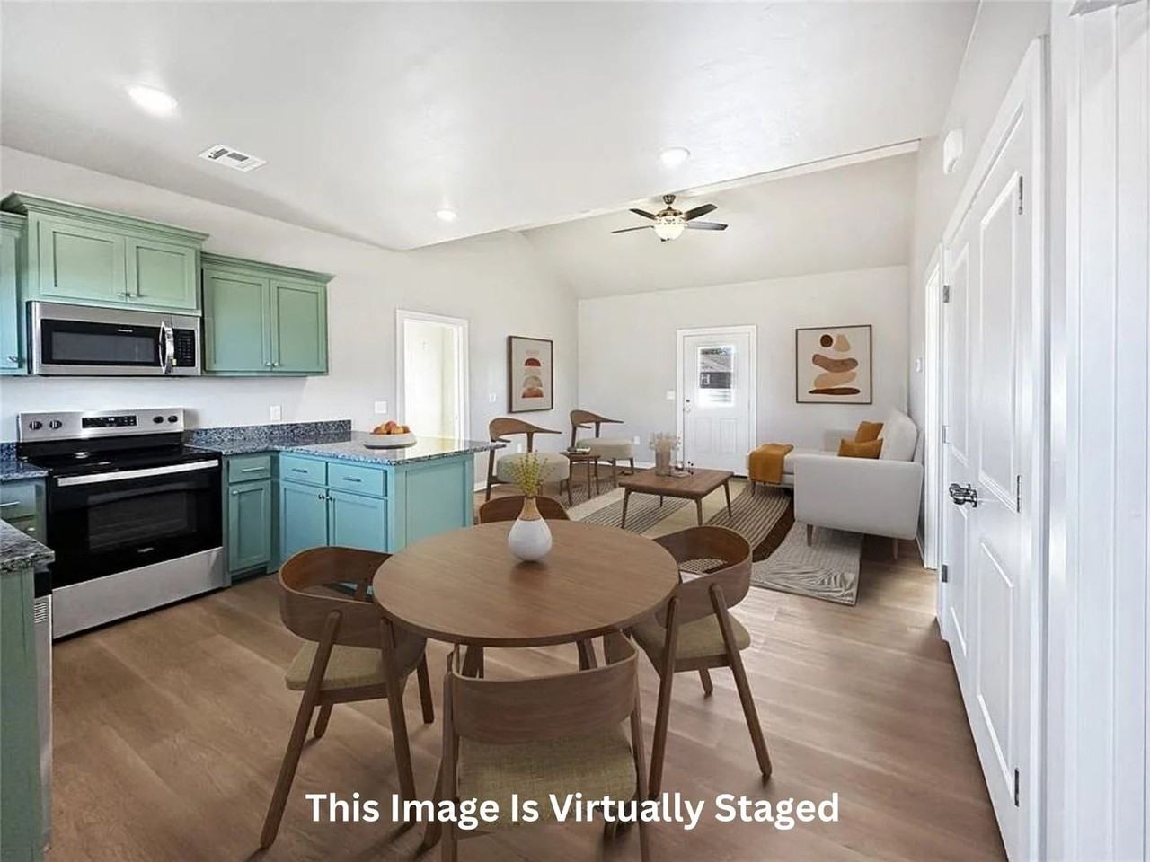 1812 Sw Douglas Ave - Photo 6 of 15