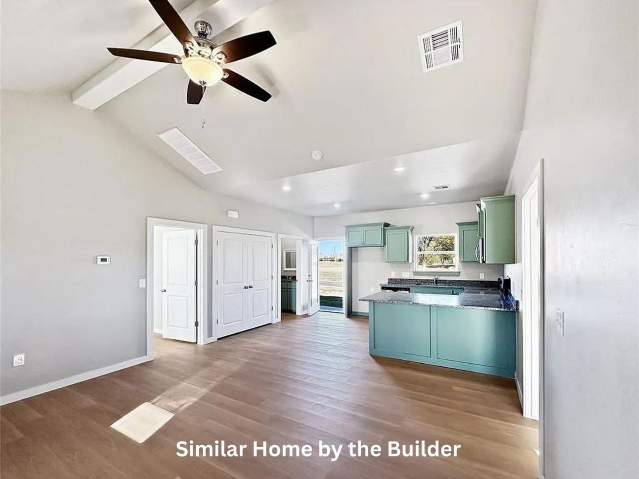 1812 Sw Douglas Ave - Photo 7 of 15