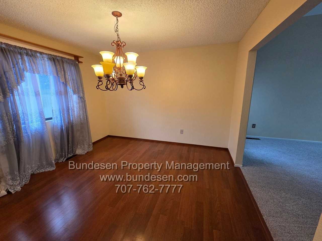 7453 Maximillian Pl - Photo 4 of 20