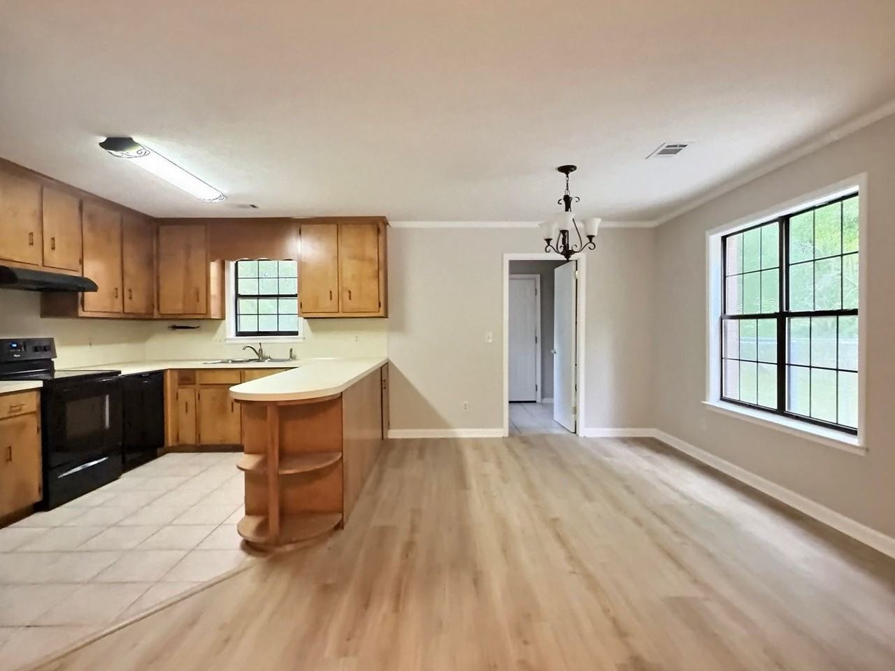 125 Kingswood Dr - Photo 6 of 20