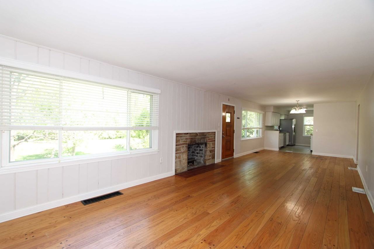 859 Loveland Miamiville Rd - Photo 3 of 25