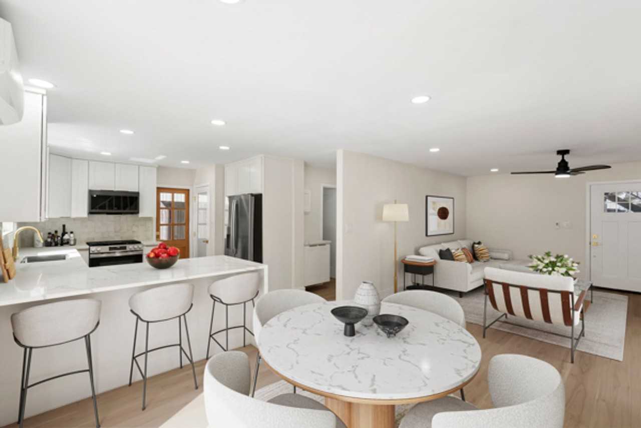 3646 Curlew St. - Photo 6 of 43