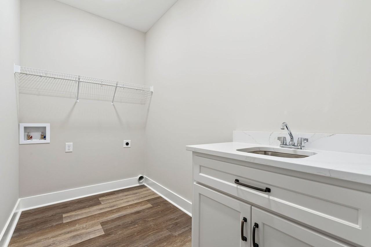 1771 Hanson St - Photo 3 of 13