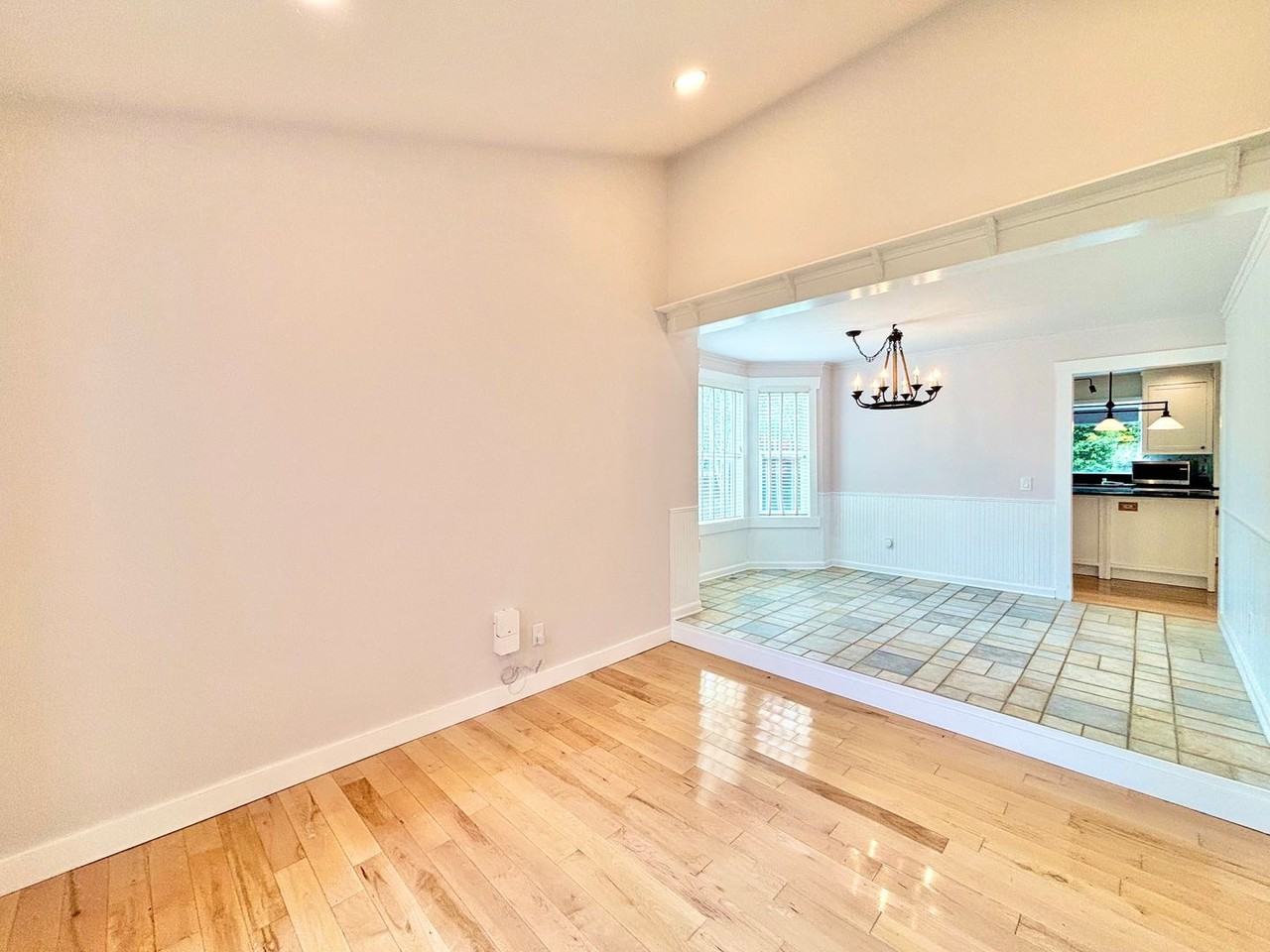 12814 Ne 101st Pl - Photo 5 of 33