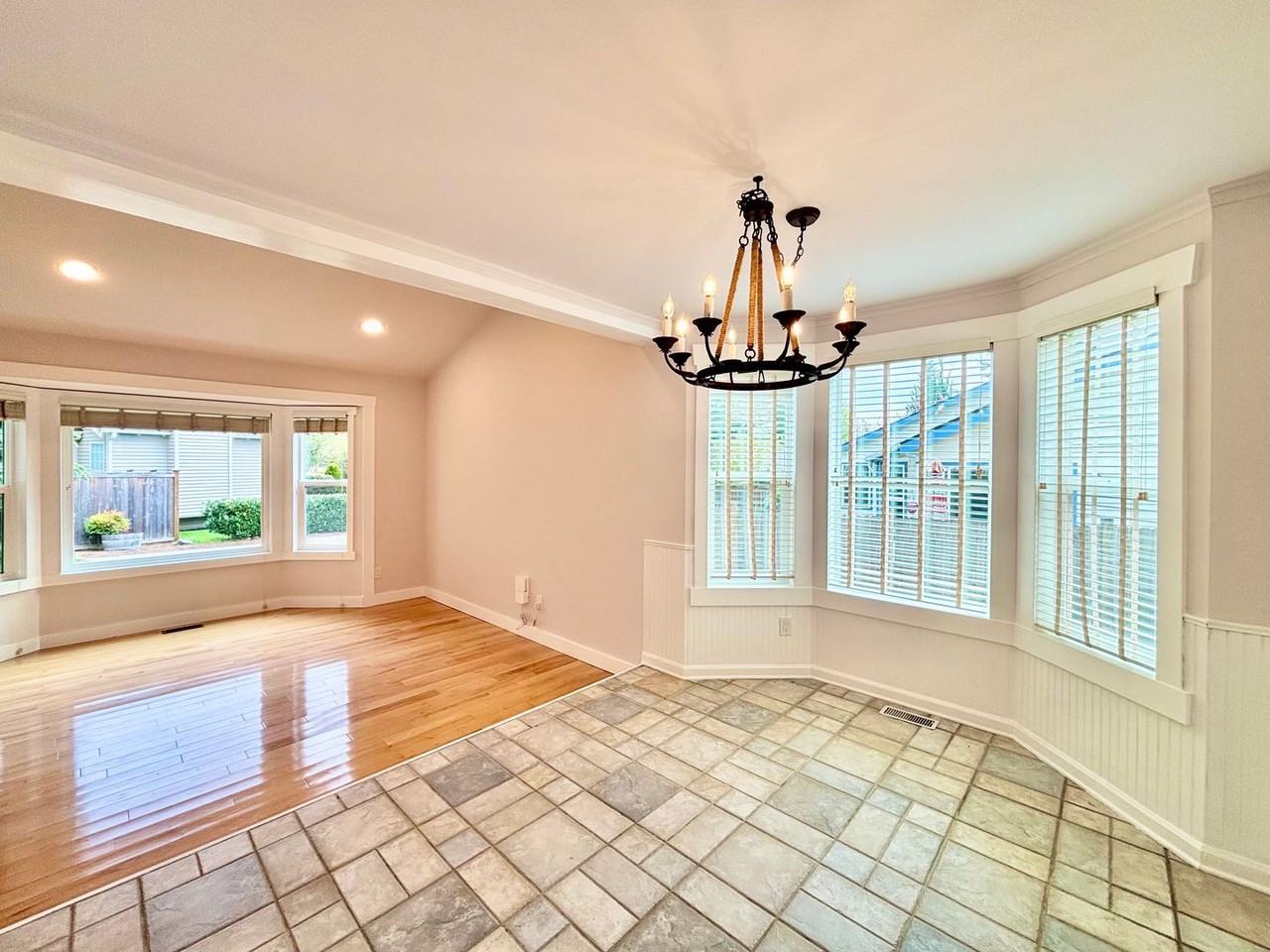 12814 Ne 101st Pl - Photo 7 of 33