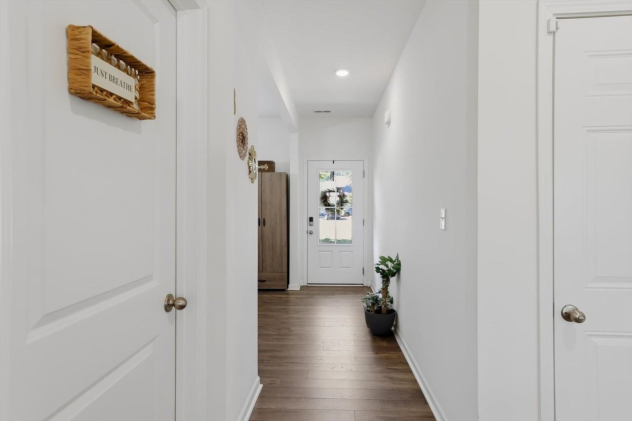 9700 War Admiral Ln - Photo 5 of 30