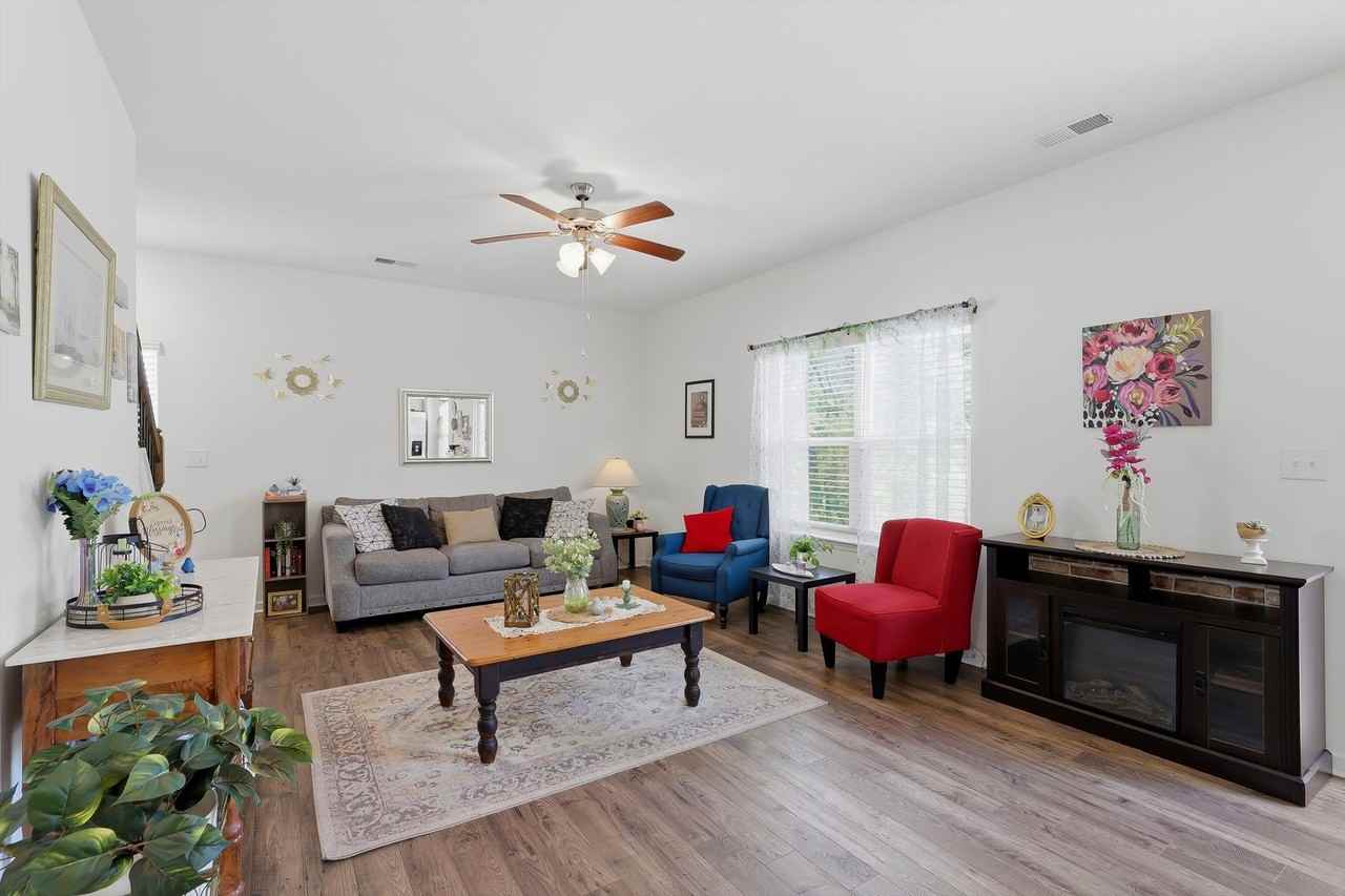 9700 War Admiral Ln - Photo 6 of 30