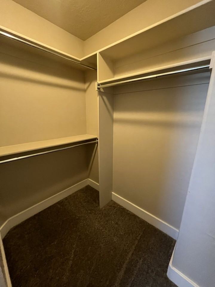 2310 2310 West 688 South - Photo 2 of 27