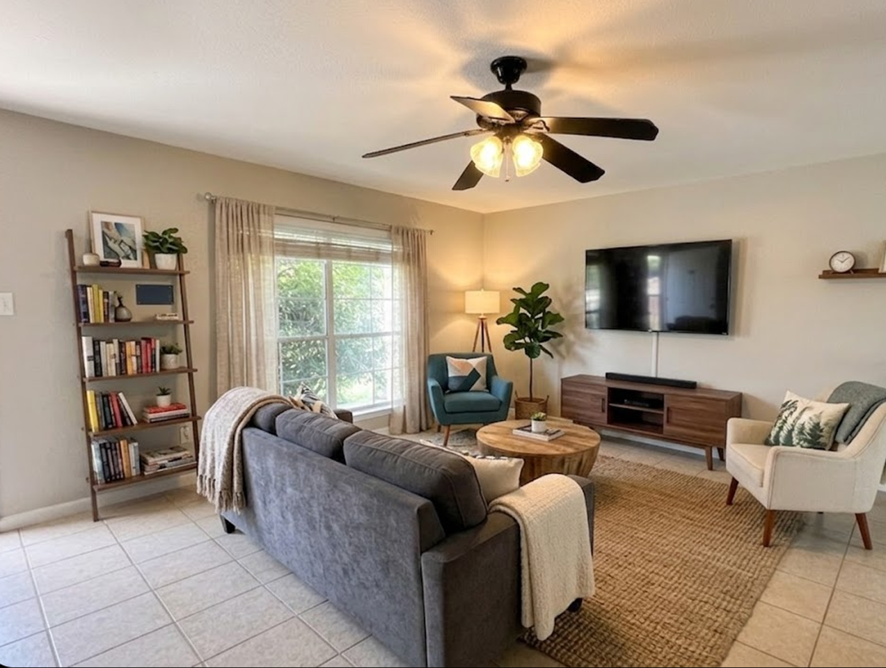 1002 Clayton Dr - Photo 2 of 17