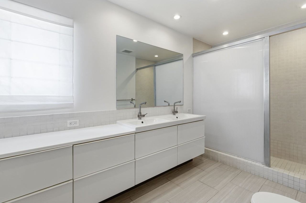 12935 Gilmore Ave - Photo 7 of 29