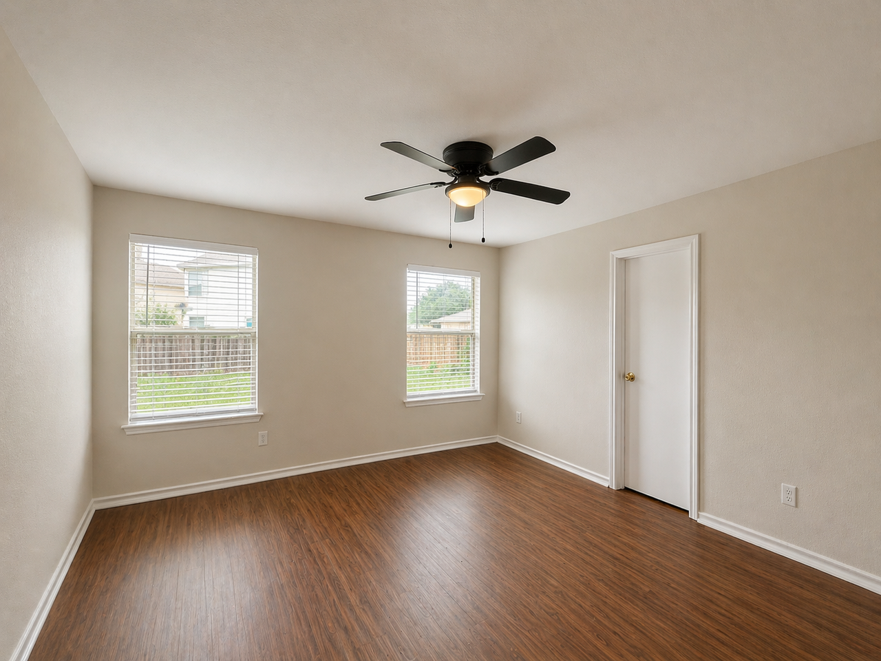 200 Meadow Park Dr - Photo 6 of 13