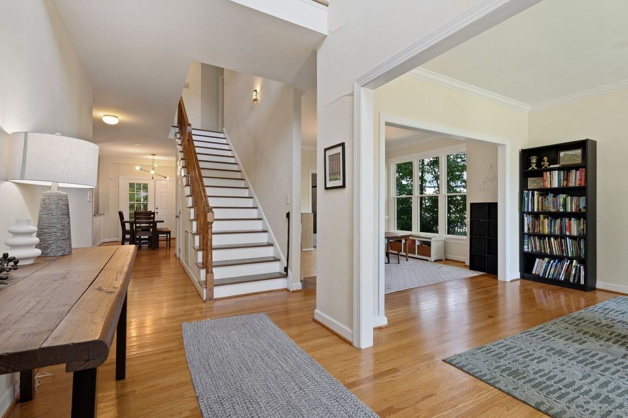 106 Big Meadows Pl - Photo 3 of 23