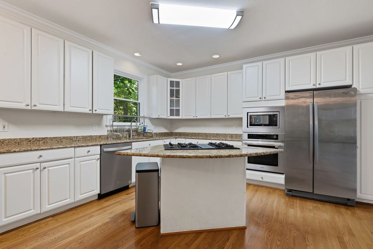 106 Big Meadows Pl - Photo 7 of 23