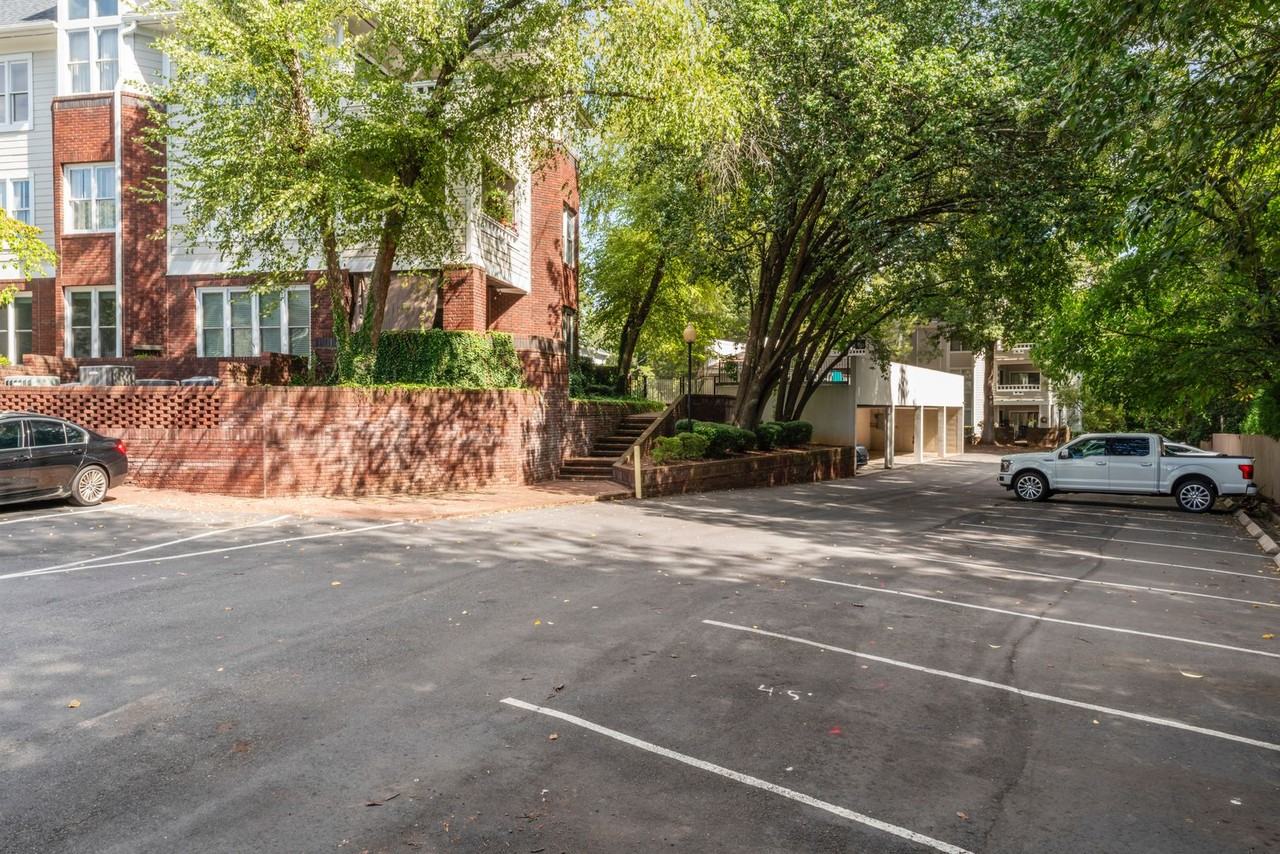 2719 Selwyn Ave #8 - Photo 2 of 10