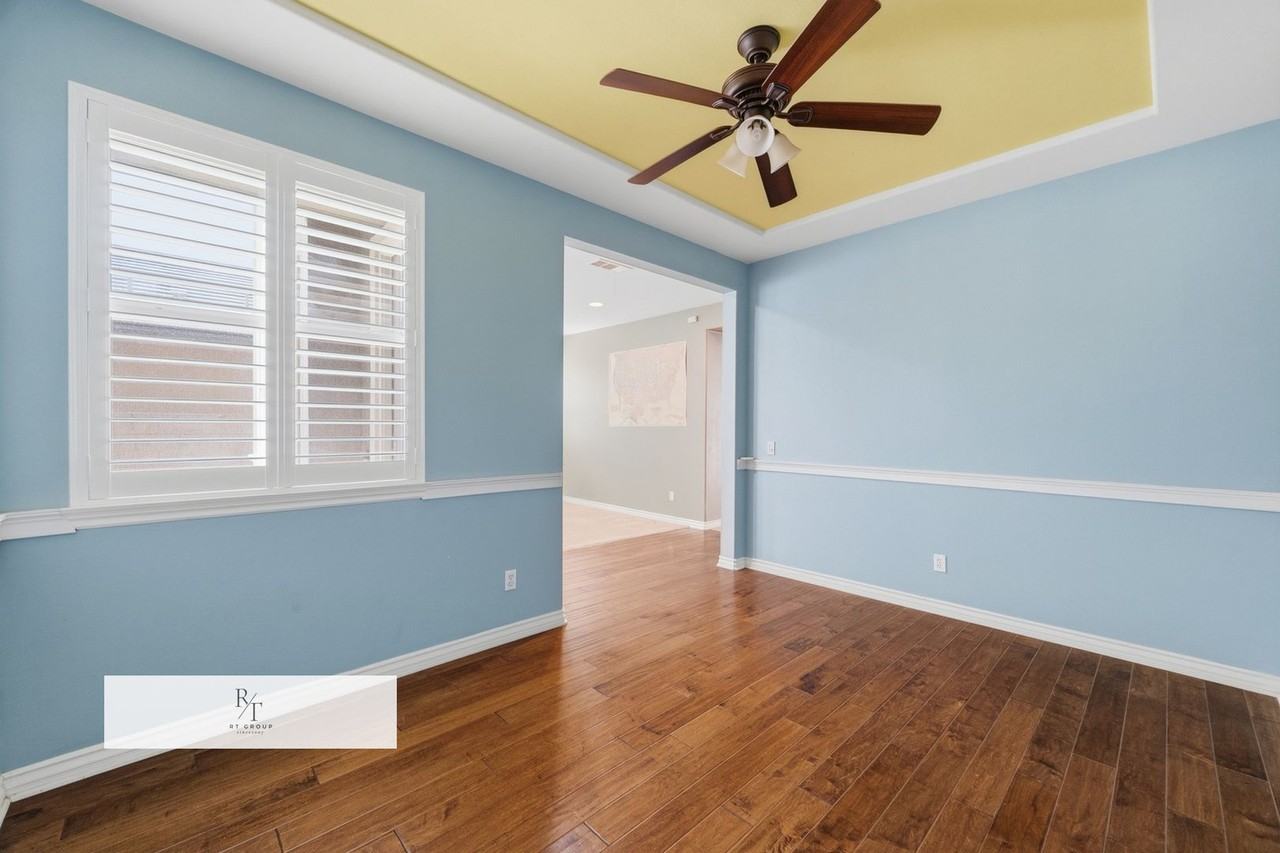 12488 Celebration Dr - Photo 7 of 39