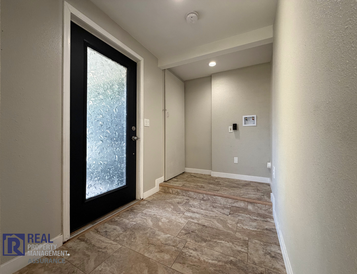 19651 Sw Alexander St - Photo 2 of 11