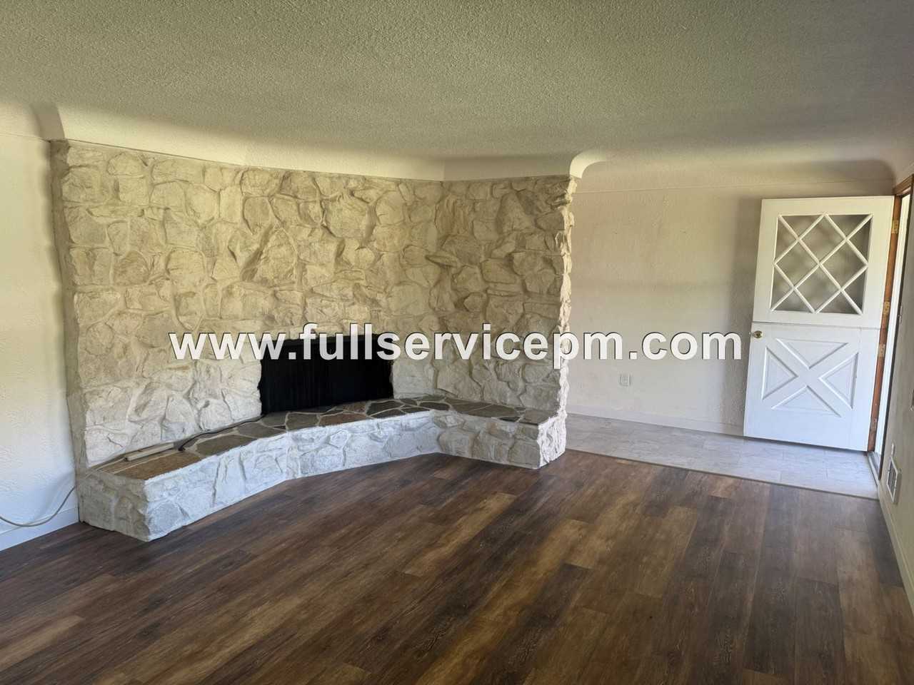 625 Avenue B - Photo 6 of 50