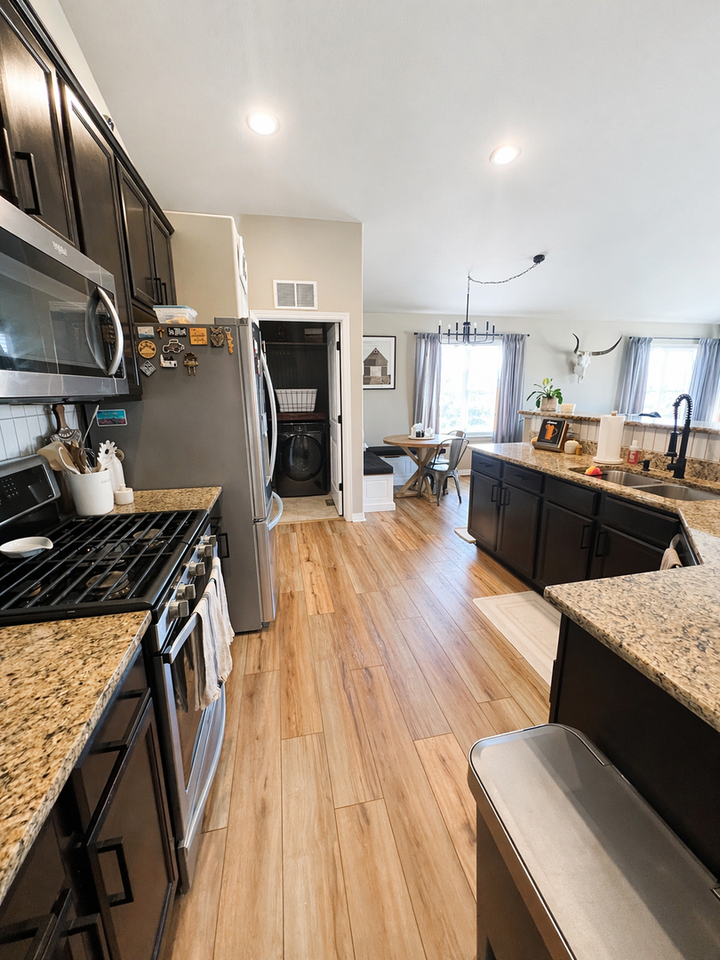 9809 Wando Dr - Photo 4 of 15