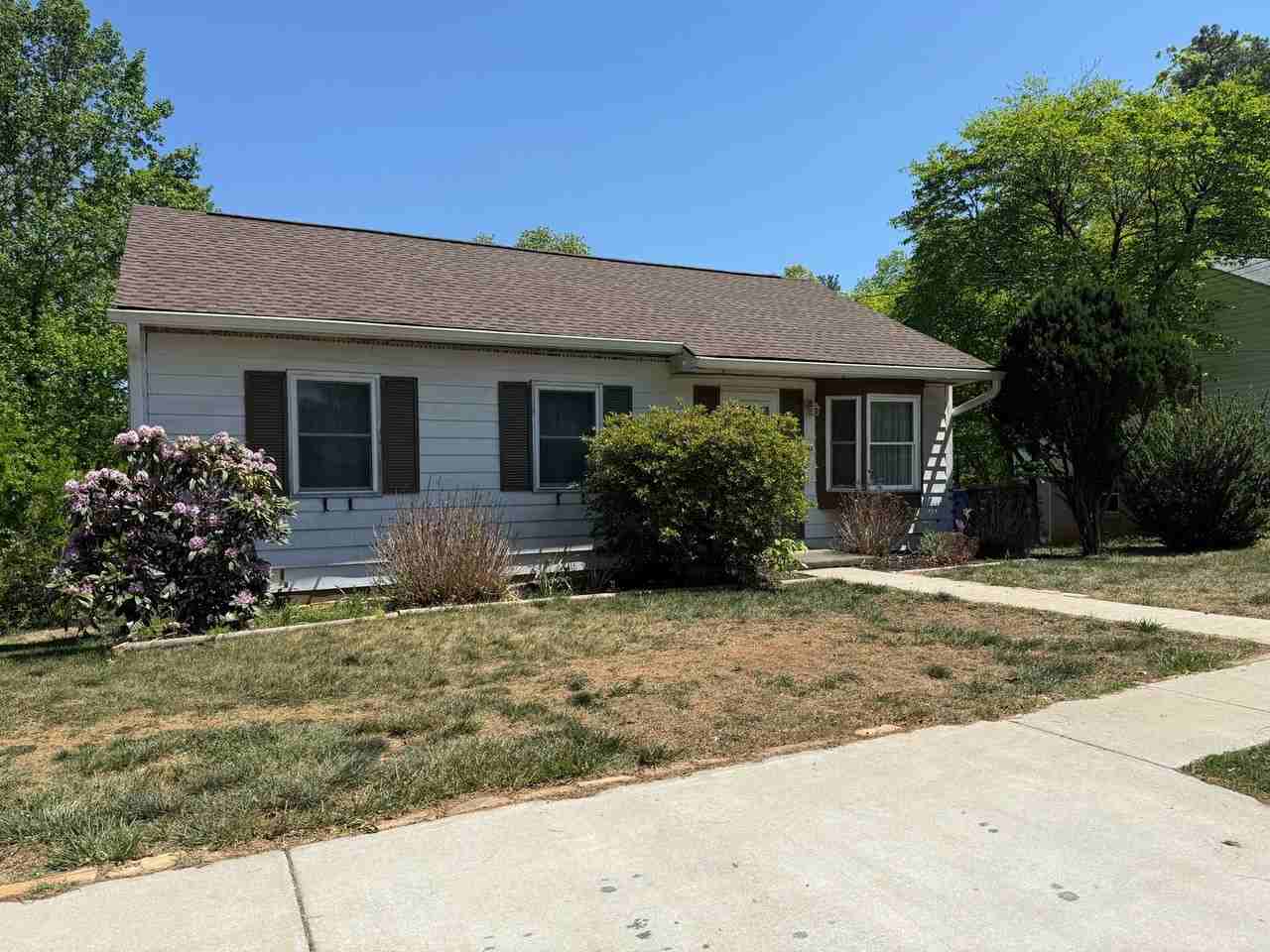 725 Ridge Rd - Photo 2 of 21