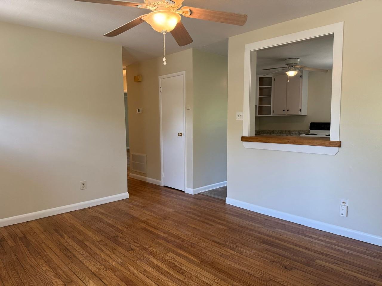 725 Ridge Rd - Photo 4 of 21