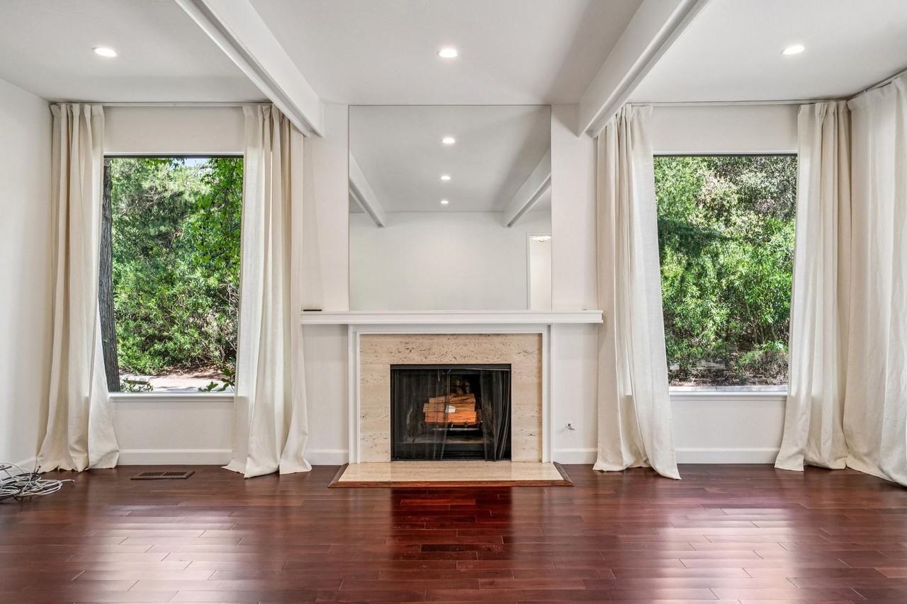 500 Sand Hill Cir - Photo 5 of 32