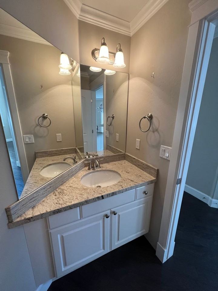 772 S 1840 W - Photo 7 of 17