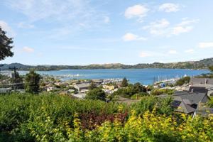 featured image of 23 Glen Dr