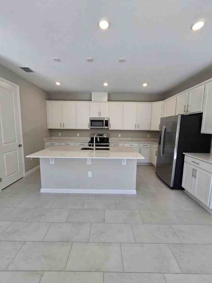 2289 Amorie Dr - Photo 3 of 27