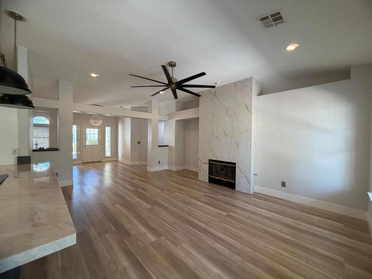 5004 Elm Grove Dr - Photo 3 of 29