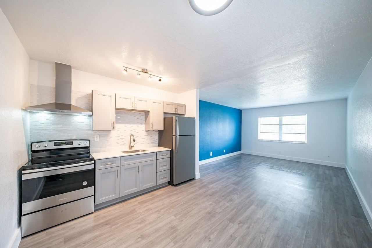 Keybay Apartments - Photo 6 of 17