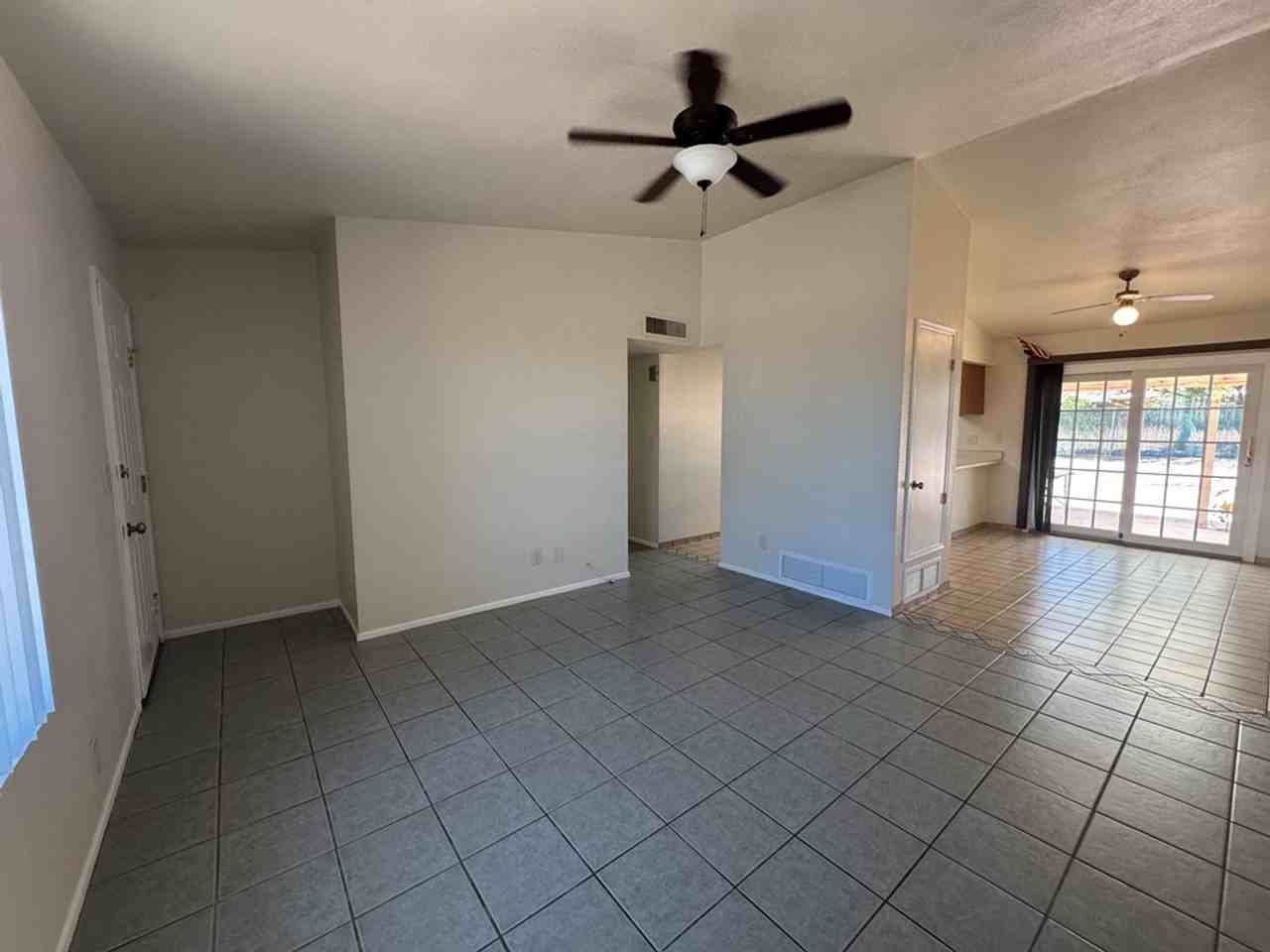 1205 Cottonwood Dr - Photo 3 of 21