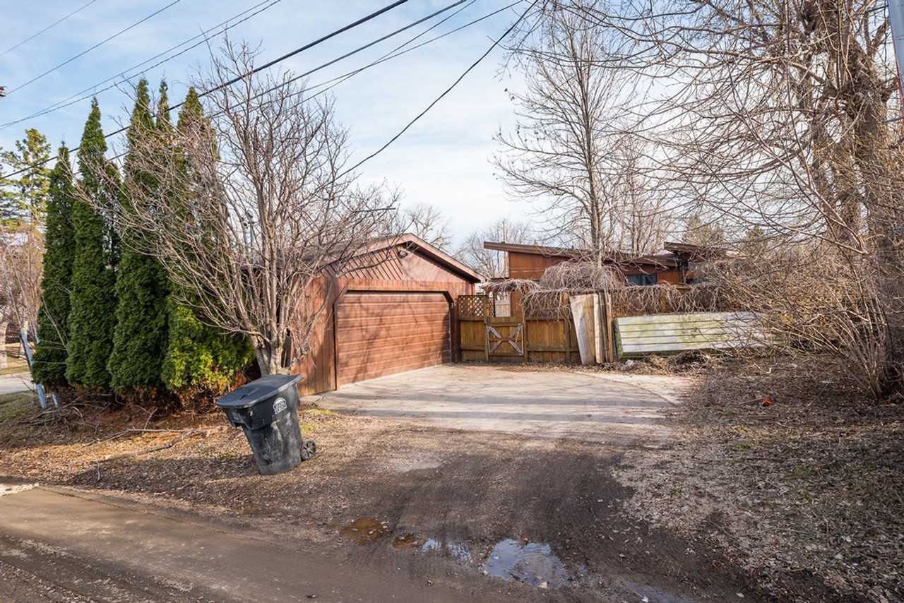 905 N 25th St - Photo 2 of 22
