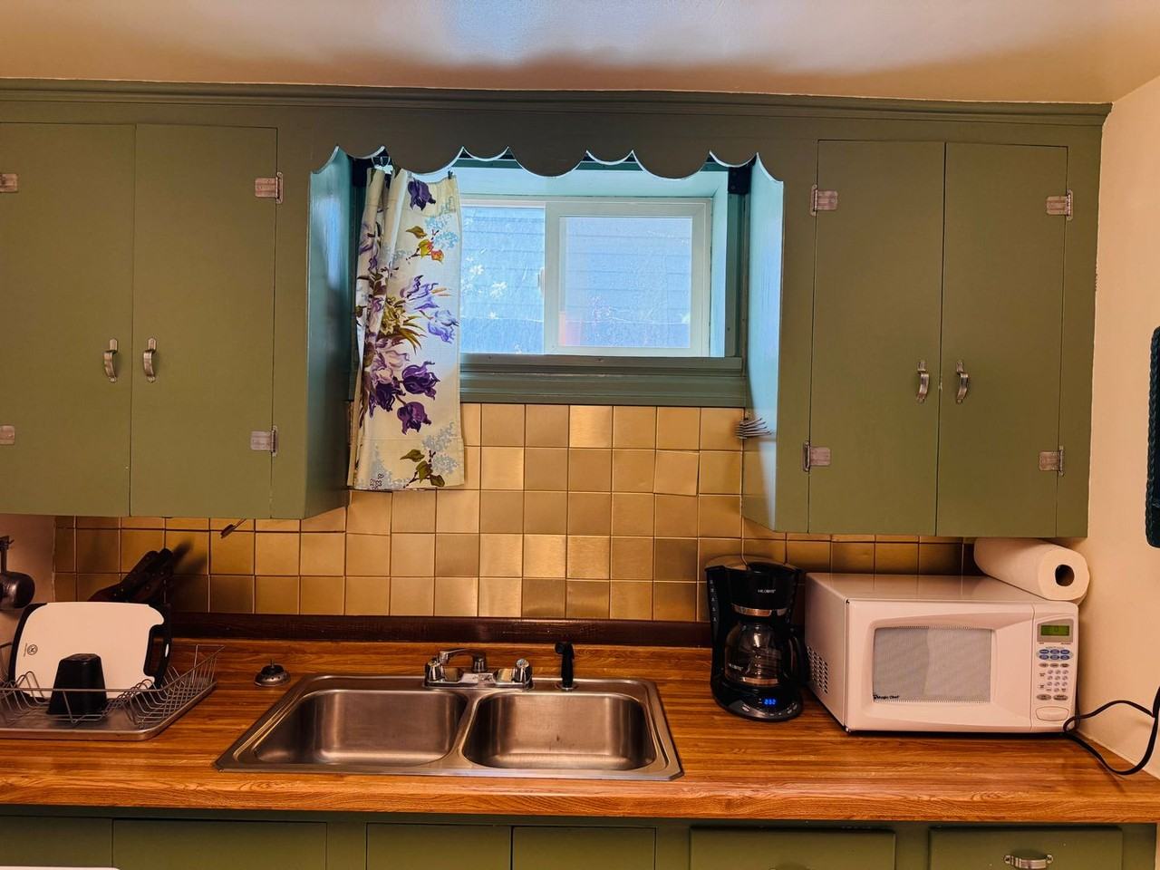 36 1/2 Wyoming Ave - Photo 3 of 13