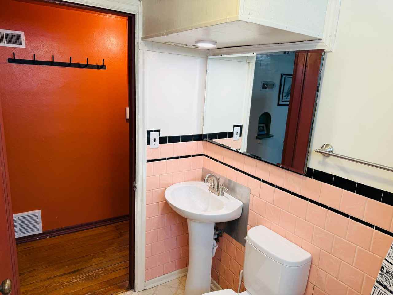 36 1/2 Wyoming Ave - Photo 5 of 13