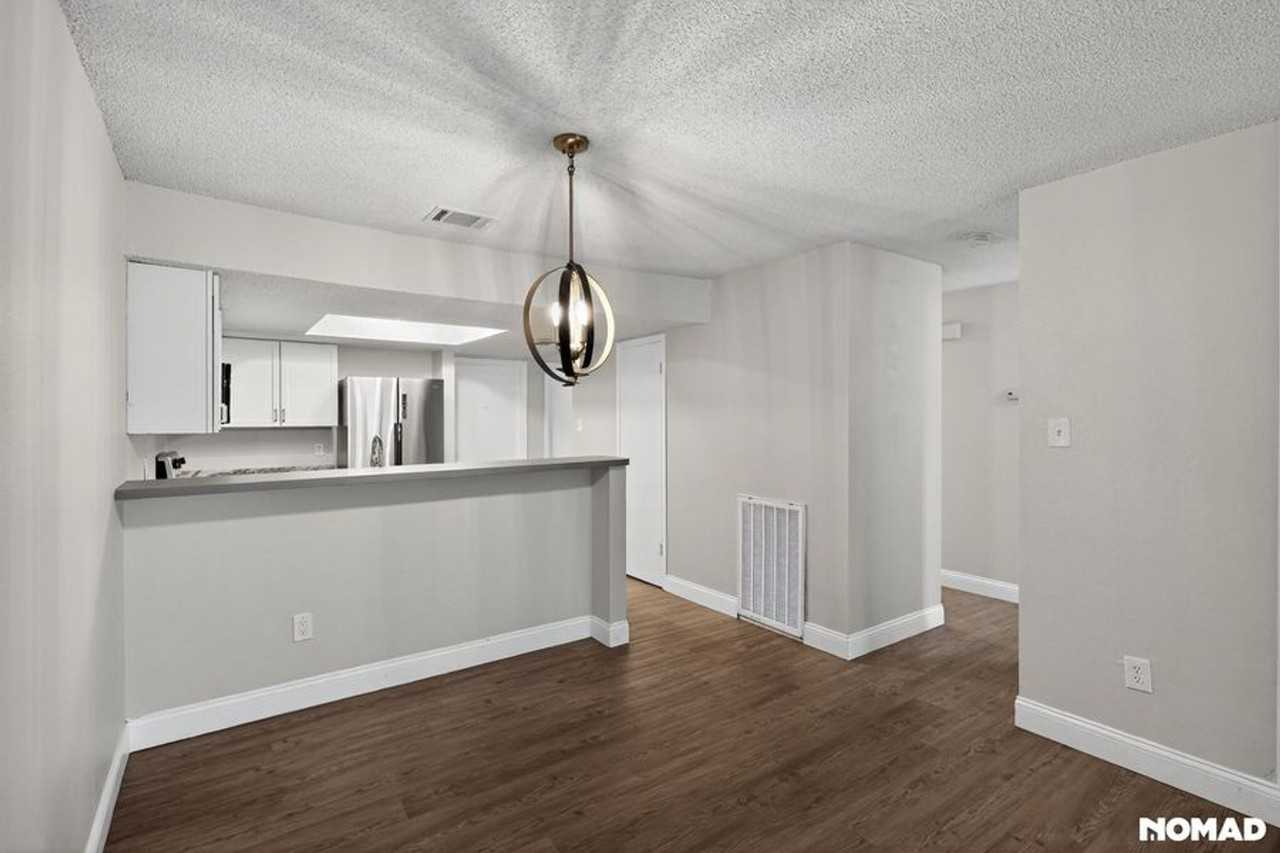 7203 Timbercreek Dr - Photo 3 of 9