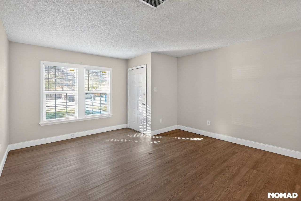 7203 Timbercreek Dr - Photo 6 of 9